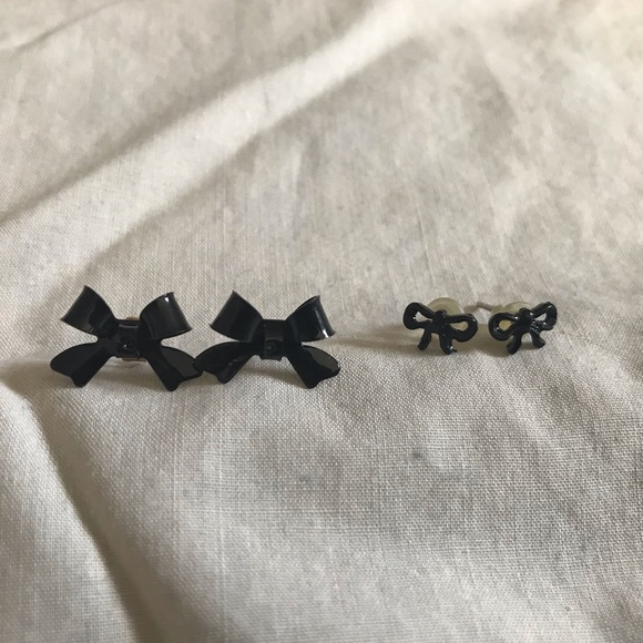 Set of Bow earring studs